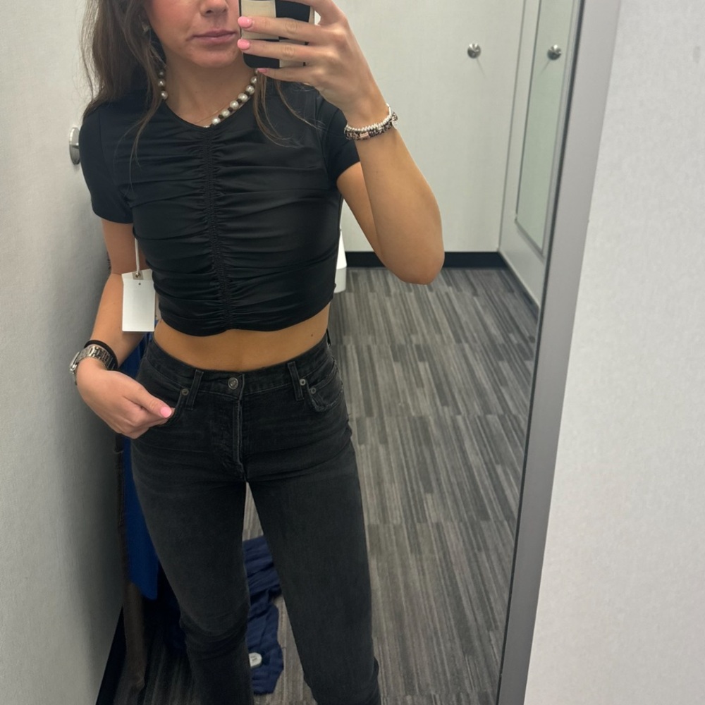 Good American shiny cropped shirt